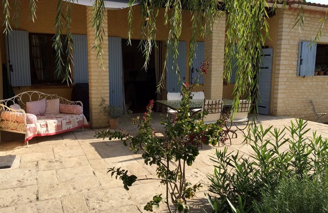Beautiful House for rent in Provence, in the countryside of Lubéron.