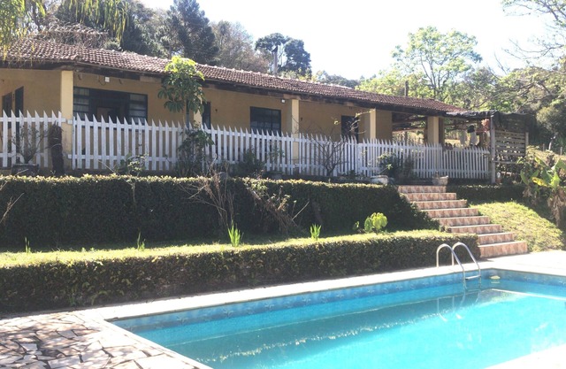 Beautiful house in front of lake w/orchard, vegetable garden and animals