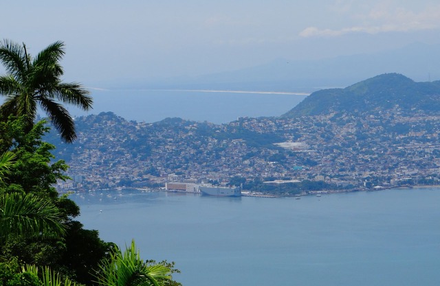 Beautiful House in Las Brisas Acapulco, amazing view. 3 persons Service included