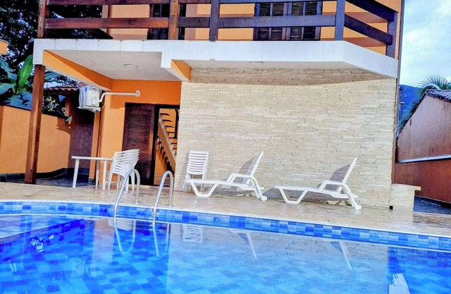 Beautiful house with pool and great location