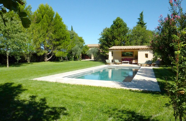 Beautiful house with private pool and garden