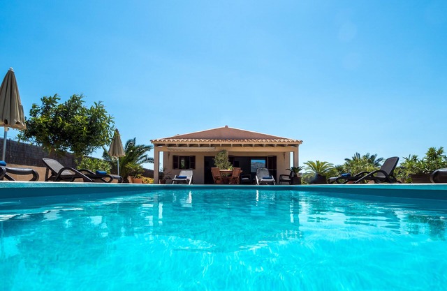 Beautiful house with private pool and spectacular views of the Sierra Tramuntana.
