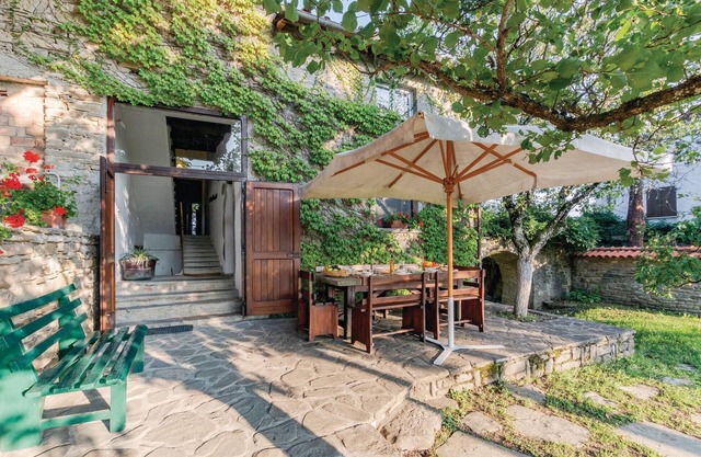 Beautiful home in Borgo Val di Taro PR