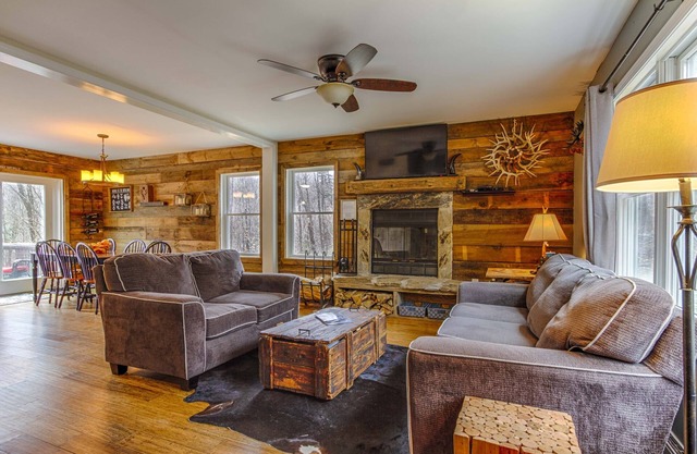Beautiful Killington VT Ski & Mountain Bike 5 Season House