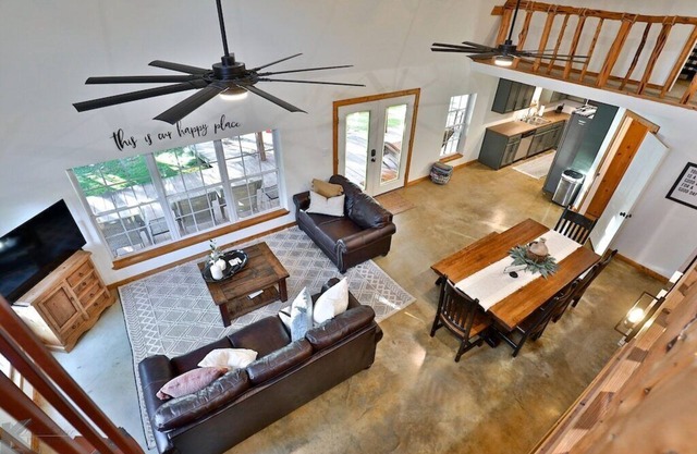 Beautiful Lake Brownwood Lakefront Home W/Private Dock