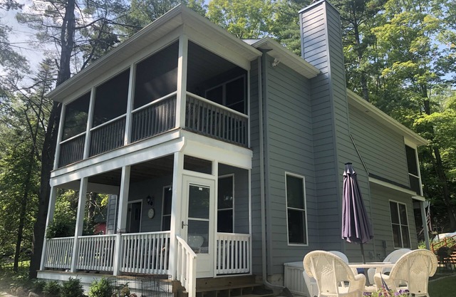 Beautiful Lake Champlain Camp with Private Sandy Beach