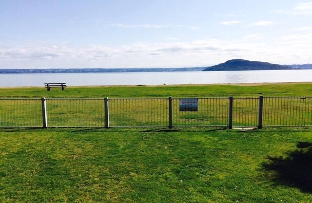 Beautiful Lakefront Location
