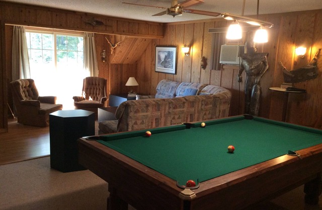 Beautiful Lakefront Home On Roosevelt Lake ~ 7 Acres On The Lake!