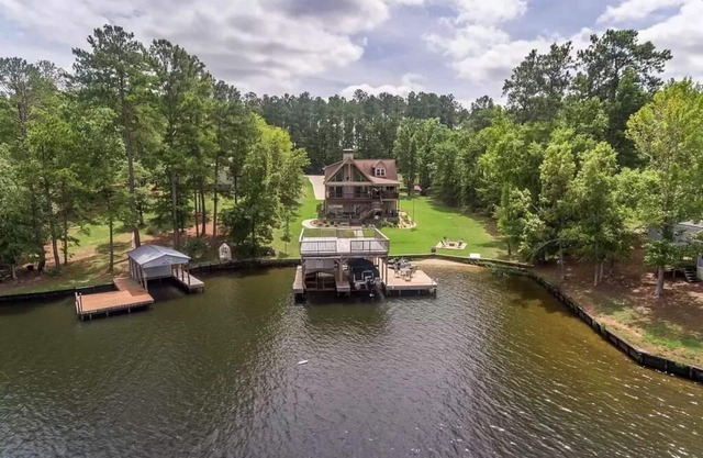 Beautiful Lakefront Home