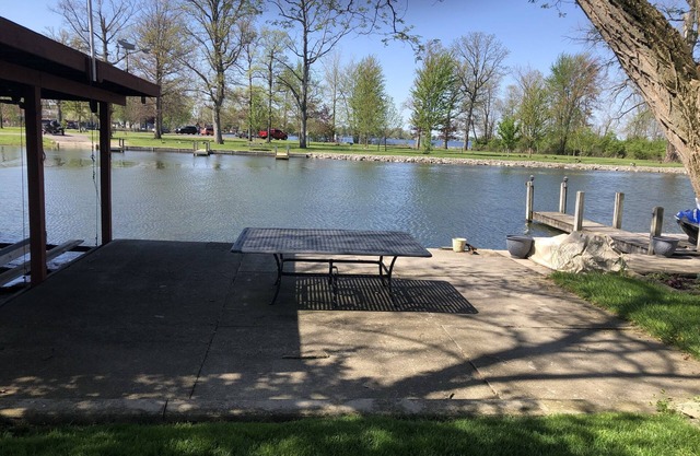 Beautiful Lakefront 3-bedroom 3 full bath home + large play yard; Sleeps 8!