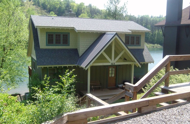 Beautiful Lakefront Home - Steps Away from the Water