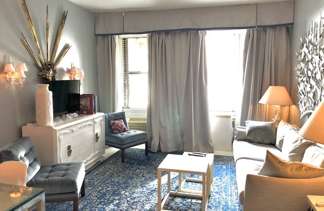 Beautiful Large 1 Bedroom Apt Midtown West/Times Square/Broadway