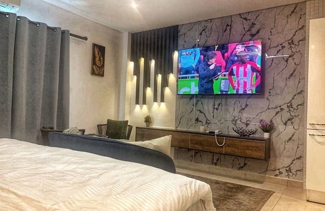 Beautiful Large Studio Unit @TheSignatureApartment in Accra Ghana
