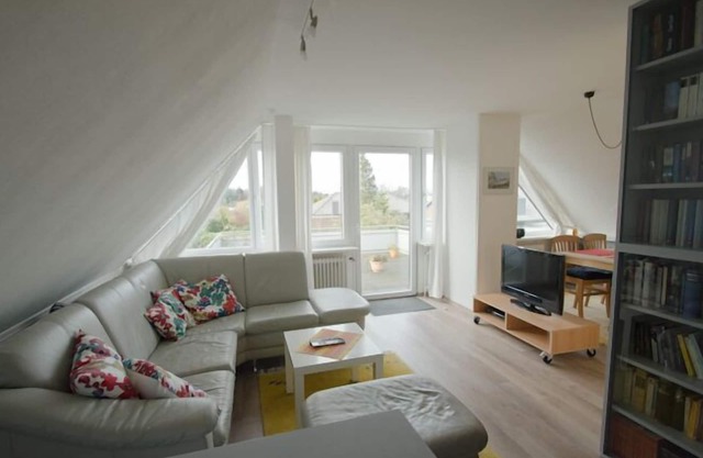 Beautiful, light vacation home with a large roof deck by the Zwischenahner Lake