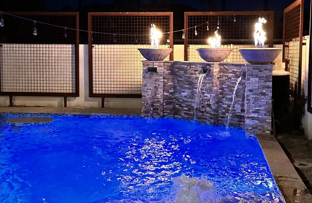 Beautiful Midtown Willo retreat with private pool and gym