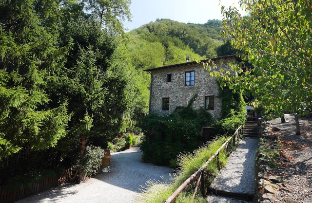 Beautiful Mill situated in stunning location!