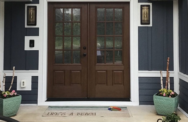 Beautiful Minnetonka Large Home Easy Access to Airport, Downtown, Excelsior