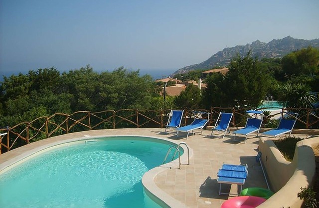 Beautiful modern 2 bed villa, private pool, sea views, small garden, near beach