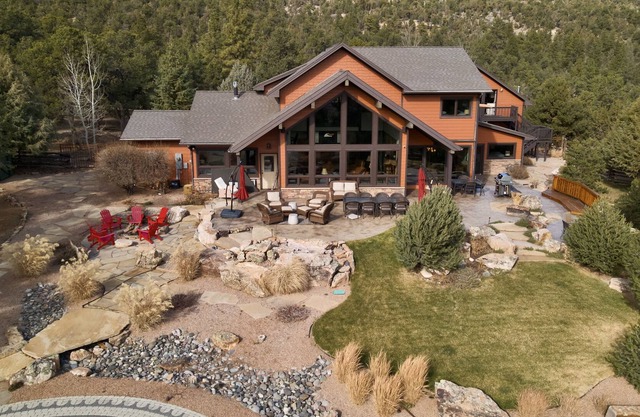 Beautiful Mountain Retreat Long Term 31 Day Rental (minimum)