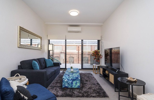 Beautiful Must Have Midland - sleeps 4
