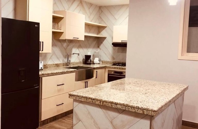 Beautiful New 3 Bedroom Apartment With A/C