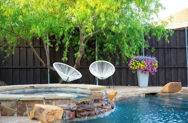 Beautiful new home near rockwall with hot tub, pool, sleep 8