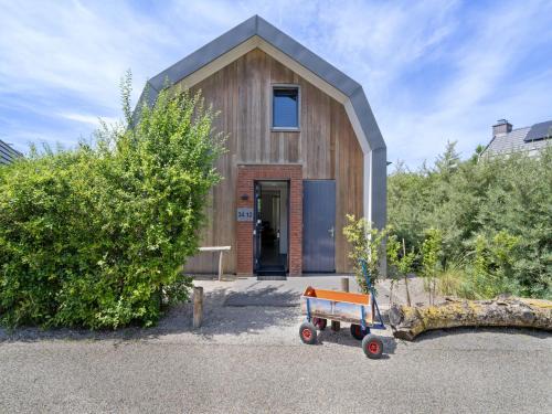 Beautiful new villa with hot tub