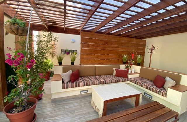 Beautiful, newly remodeled home, just steps from the Cantolao Beach