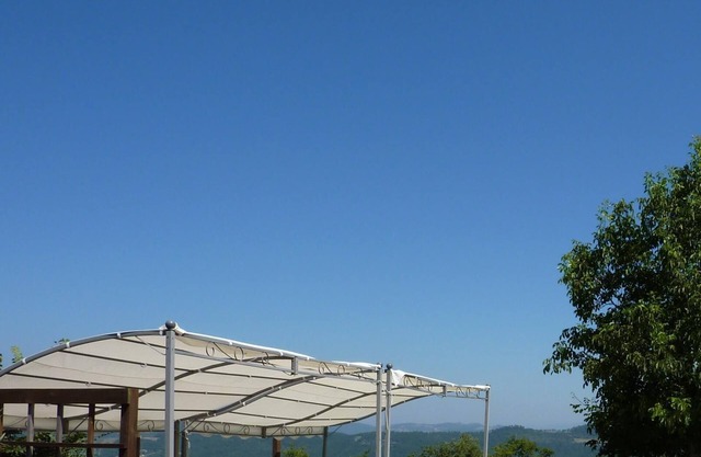 Beautiful old stone farmhouse with pool in Umbrian hills