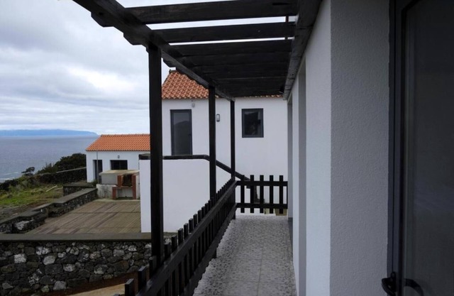 Beautiful One Bedroom Apartment near the sea in Sao Roque do Pico