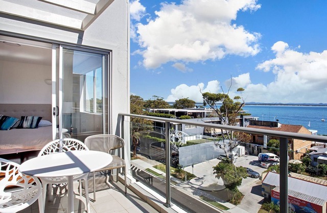 Beautiful penthouse apartment in Shoal Bay