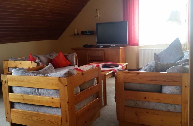 Beautiful penthouse apartment overlooking the valley - Ferienhaus Raabe