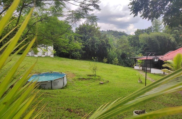 Beautiful private villa surrounded by nature 2 hours from Bogotá
