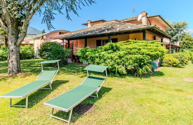 Beautiful private villa for 8 guests with WIFI, TV, patio, panoramic view and parking