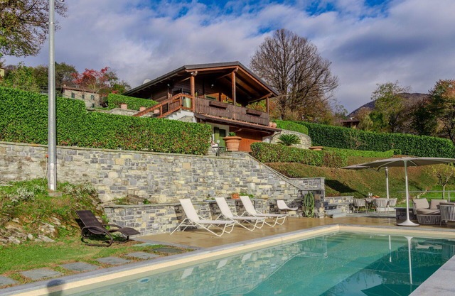 Beautiful private villa with private pool, A/C, WIFI, TV, terrace, panoramic view and parking