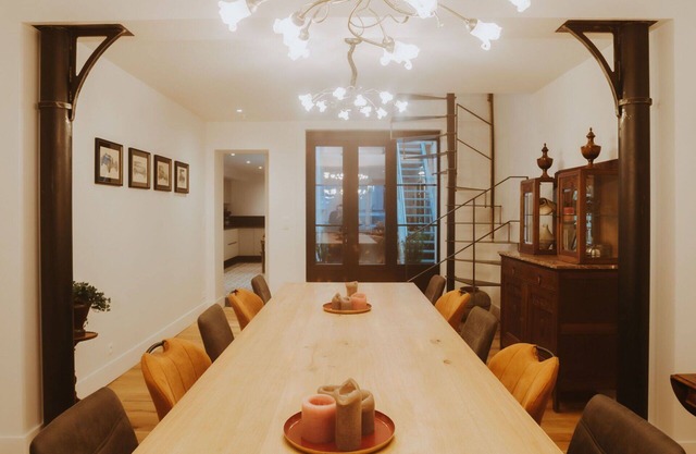 Beautiful private villa for 12 guests with WIFI, TV and patio