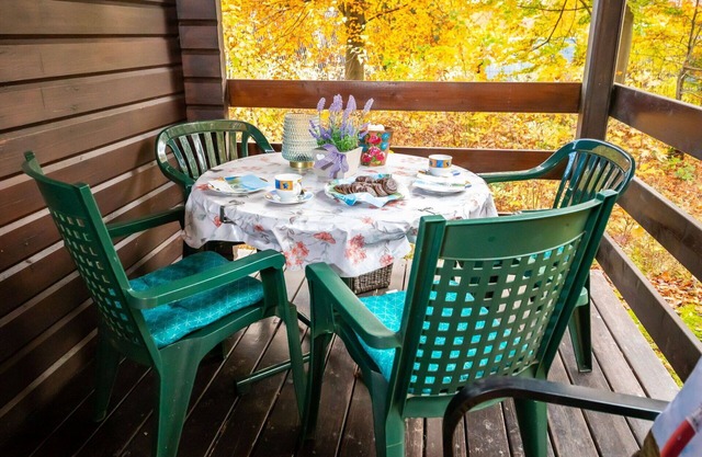 Beautiful private villa for 6 people with WIFI, TV, patio and parking