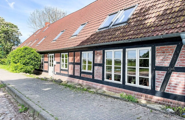 Beautiful private villa for 10 people with WIFI, TV, terrace and parking