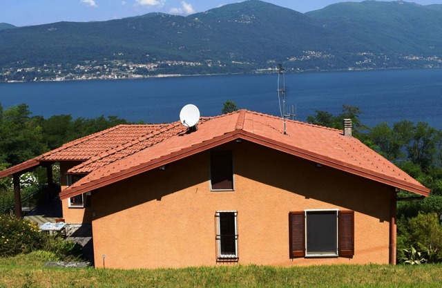 Beautiful private villa for 5 guests with TV, terrace, pets allowed and parking