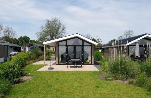 Beautiful private villa for 4 people with WIFI, TV, terrace and parking
