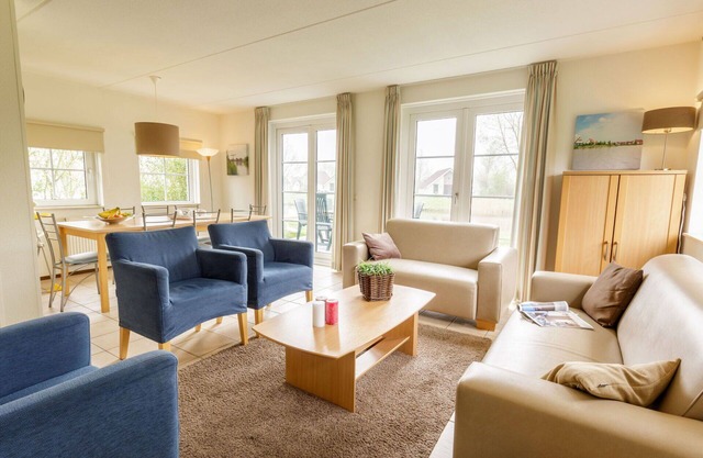 Beautiful private villa for 8 guests with WIFI, pool, TV, terrace and parking