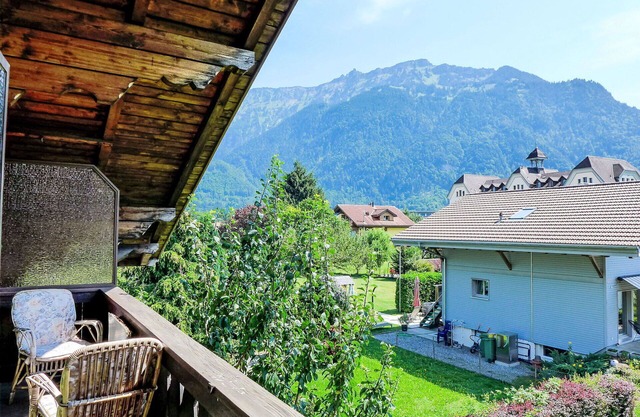 Beautiful private villa for 5 guests with WIFI, TV, patio, pets allowed, panoramic view and park.