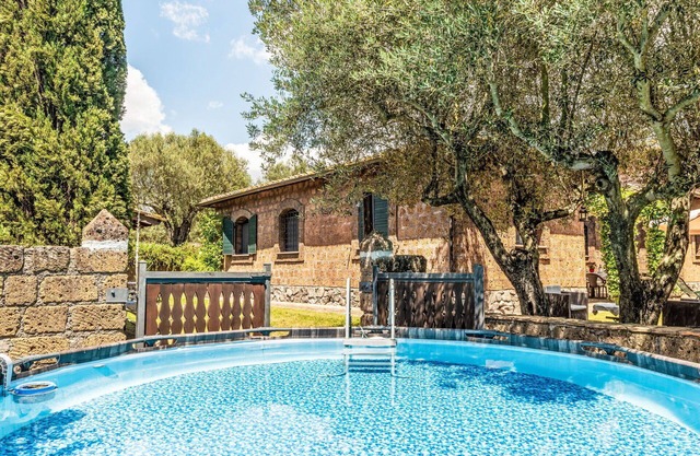 Beautiful private villa with private pool, WIFI, TV, patio, pets allowed, panoramic view and par.
