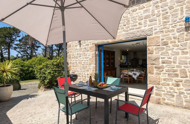 Beautiful private villa for 4 guests with WIFI, TV, terrace, pets allowed and parking