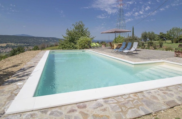 Beautiful private villa for 14 people with private pool, WIFI, TV, patio, panoramic view and par...