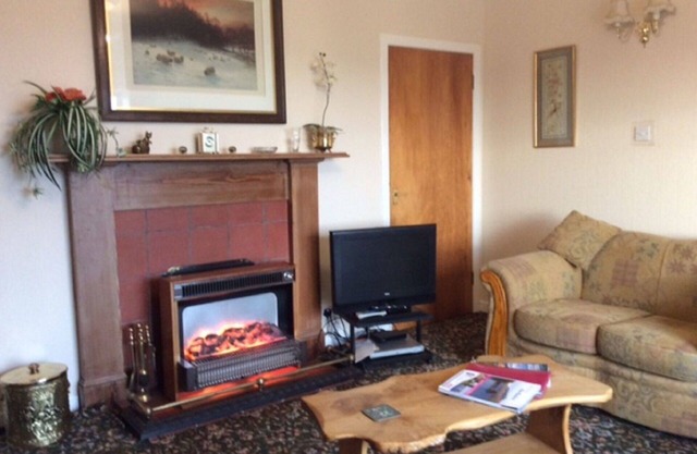 Beautiful private villa for 7 people with TV, panoramic view and parking