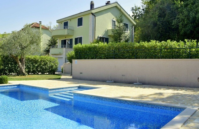 Beautiful private villa with WIFI, A/C, private pool, TV, terrace, panoramic view and parking