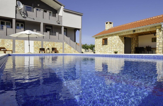 Beautiful private villa with WIFI, private pool, A/C, TV, terrace, pets allowed and panoramic view