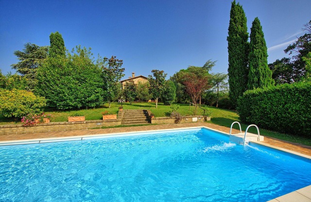 Beautiful private villa for 7 people with A/C, private pool, TV, panoramic view and parking