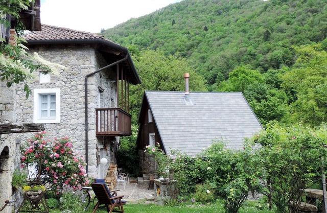 Beautiful private villa for 4 guests with WIFI, patio, panoramic view and parking